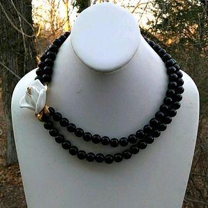 VINTAGE KJL Midnight Rose Blk Bead White Rose Coll